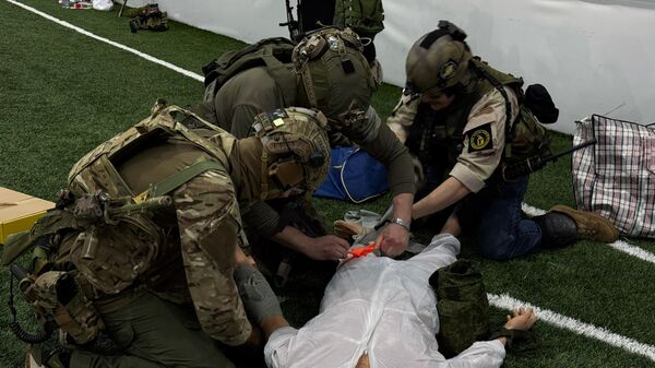 Участники страйкбольного соревнования ZOV Родины