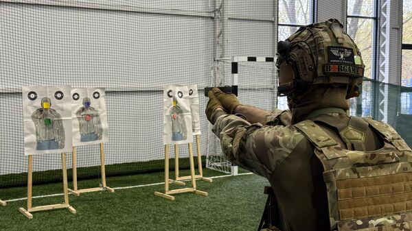 Участники страйкбольного соревнования ZOV Родины