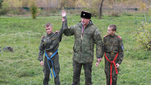 Ученики Горожанского казачьего кадетского корпуса 