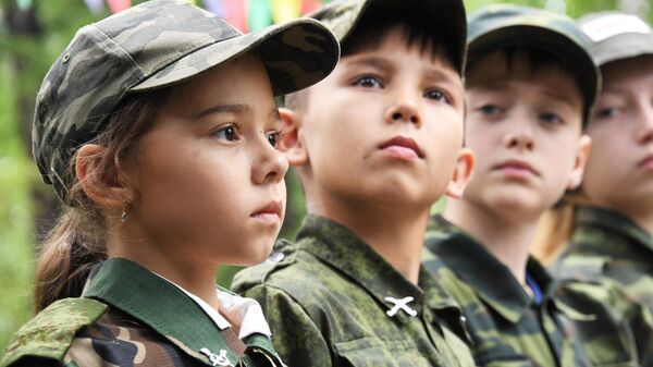 Участники военно-патриотической казачьей смены 
