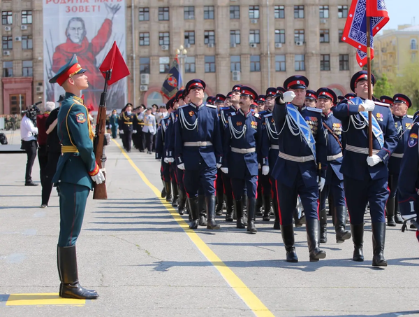 Участники парадного расчета Всевеликого войска Донского