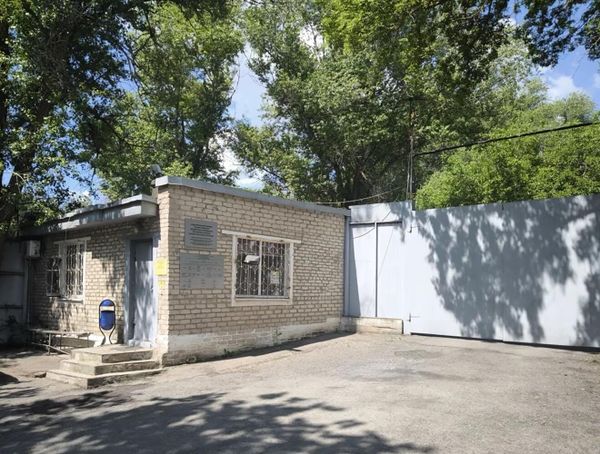 На месте бывшей усадьбы графа Матвея Платова теперь находится психиатрическая лечебница На месте бывшей усадьбы графа Матвея Платова теперь находится психиатрическая лечебница