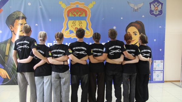 Участники слета казачьей молодежи ЗВКО