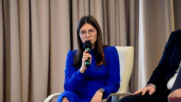 Режиссер Анна Родионова
