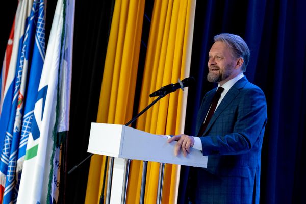 Ректор МГУТУ им. К.Г.Разумовского Арсений Миронов 