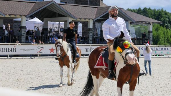 Участники чемпионат мира по джигитовке в Московской области