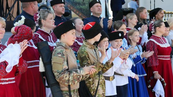 Участники чемпионат мира по джигитовке в Московской области