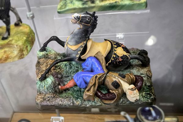 Убитый воин. 1870–1890-е годы. Фабрика Гарднера. Экспонат Музея имени Вадима Орлова (Ярославль) 
