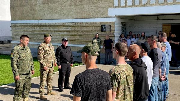 Торжественные проводы добровольцев 