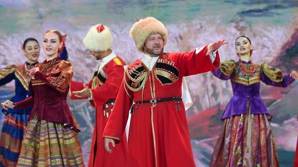 Выступление ансамбля казачьей песни
