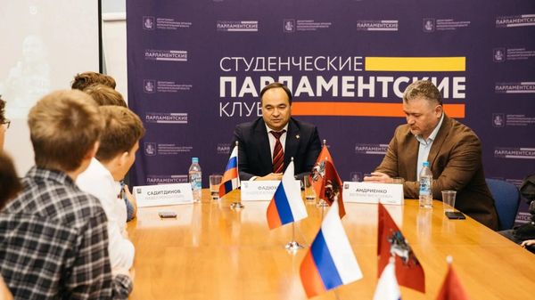 Атаман ВКО ЦКВ Андрей Фадюхин на встрече со студентами московских вузов